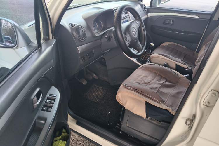 Used Suzuki Wagon R X5 2013 Cruise Edition 1.4L VVT Standard Model