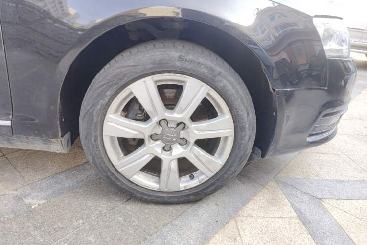 Used Audi A6L 2011 2.4L Comfort Edition Right Front Wheel Hub