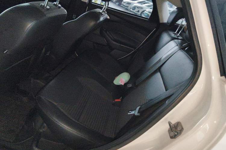 Used Ford Focus 2018 Hatchback Classic 1.6L Automatic Trendy SmartDrive Edition Left Rear Seat