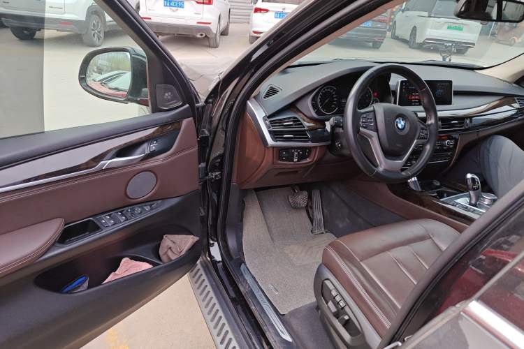 Used BMW X5 2018 xDrive28i