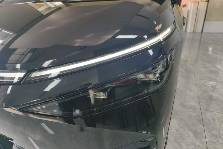 Used XPeng X9 2024 640 All-Wheel Drive High-Performance Max
