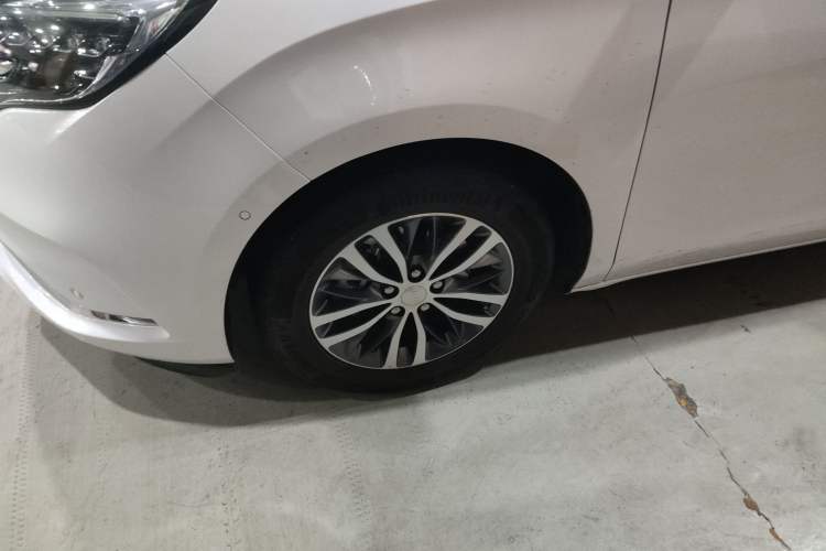 Used Buick GL8 2022 ES Landtrek 653T Luxury Edition Exterior 4