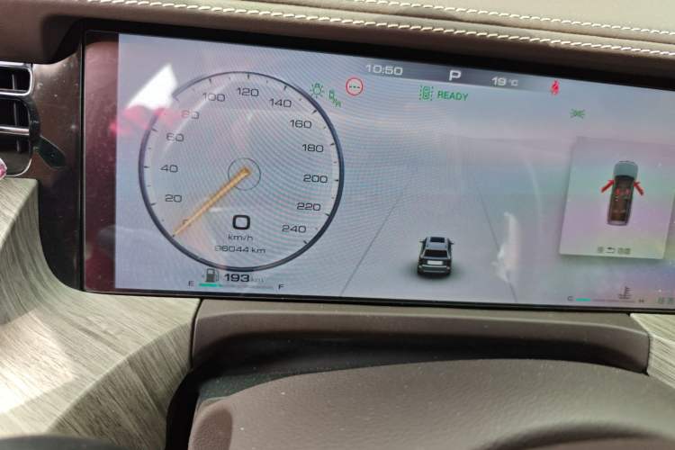 Used Tank 500 2022 3.0T Business Edition "Creation Realm" Design 5-Seater Odometer Close Up