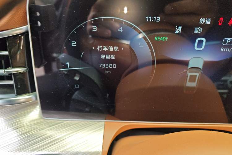Used Hongqi H9 2020 2.0T Smart Connect Flagship Edition Odometer Close Up