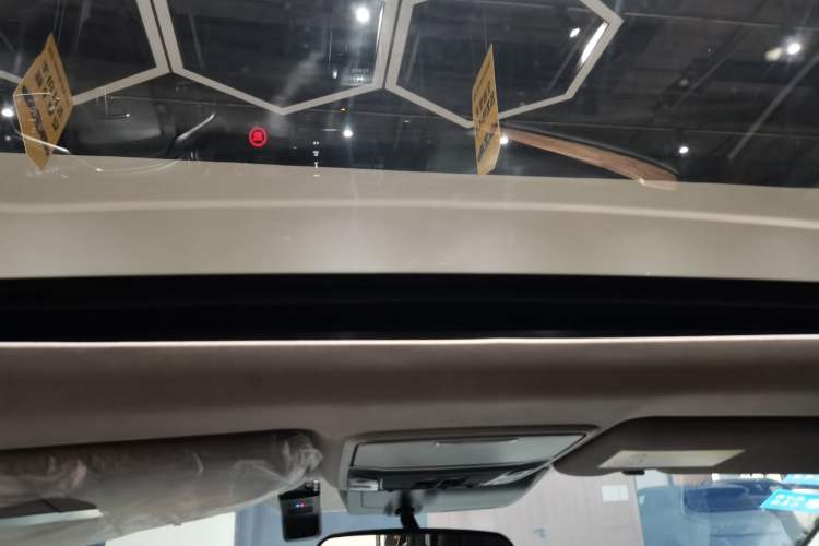 Used Honda CR-V 2021 240TURBO CVT 2WD Fashion Edition Headliner