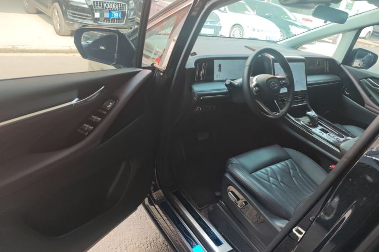 Used GAC Trumpchi M8 2024 Master Series 400T Prestige Edition