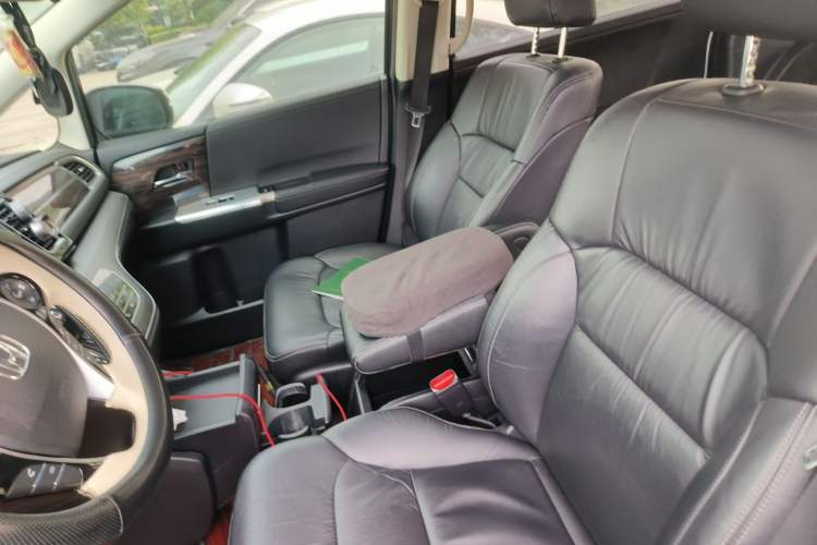 Used Honda Elysion 2016 2.4L Supreme Edition
