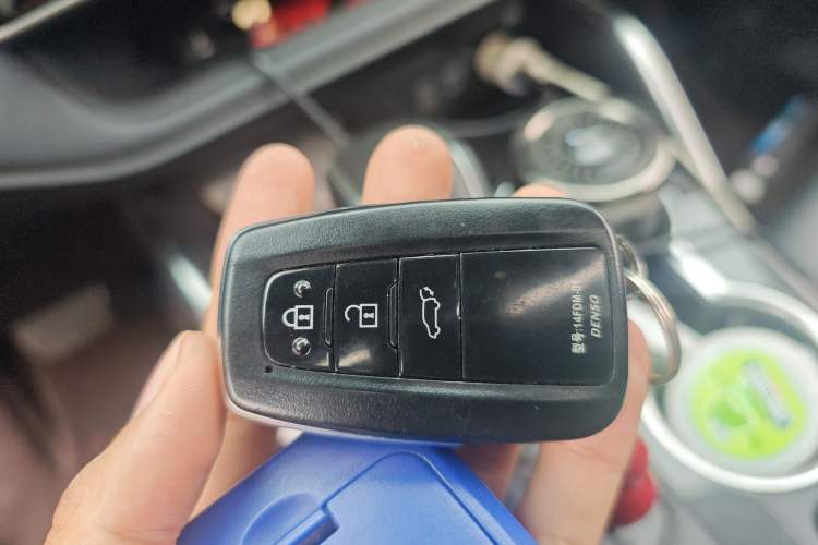 Used Toyota Crown Kluger 2022 2.0T Four-Wheel Drive Enjoyment Edition Vehicle Key