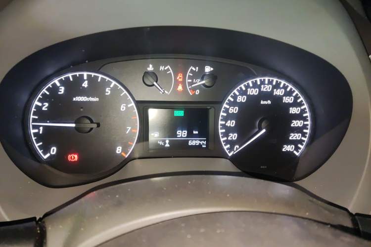 Used Nissan Sylphy 2012 1.6 XL Manual Luxury Edition Instrument Cluster