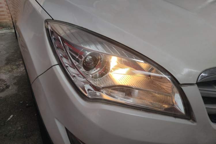 Used Changan CS35 2016 1.6L Automatic Luxury Model China V Standard