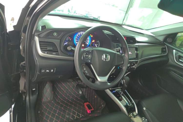 Used Honda Crider 2016 1.8L CVT Luxury Edition
