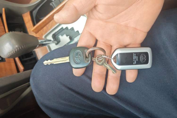 Used Toyota Camry 2009 240G Luxury Edition Vehicle Key