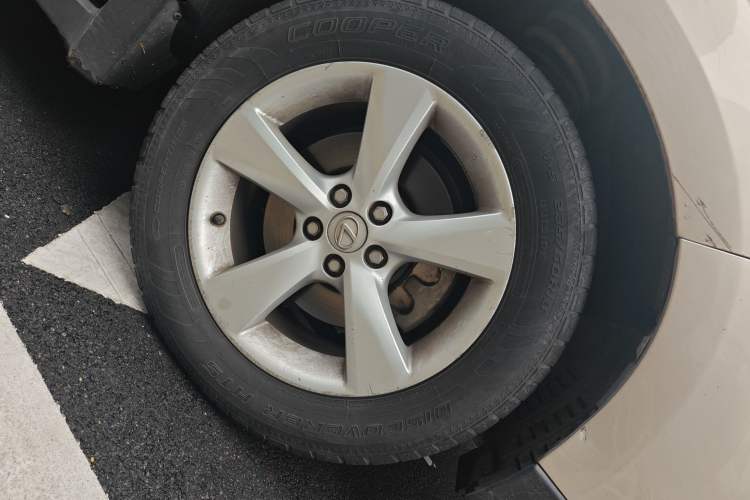 Used Lexus RX Classic 2013 270 Elite Edition Right Front Wheel Hub