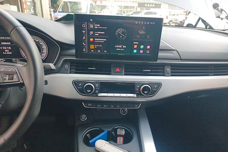 Used Audi A4L 2022 40 TFSI Luxury Dynamic Model
