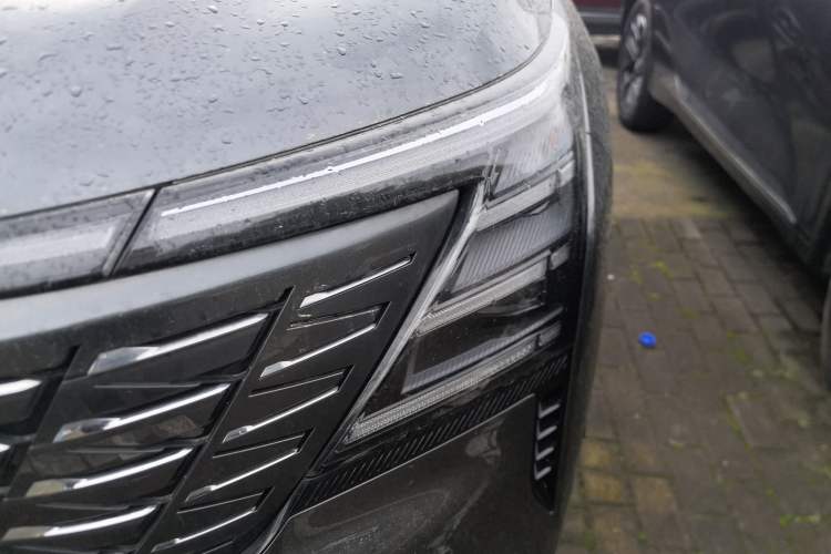 Used CHANGAN CS75 PLUS 2025 4th Generation 1.5T New Blue Whale Smart Flagship Version
