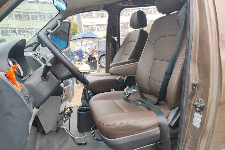 Used Foton MP-X E 2017 2.0L New Express Long Wheelbase 4Q20M