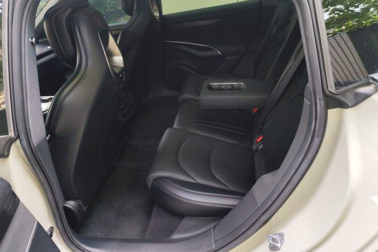 Used Xiaomi Auto SU7 2024 Rear-Drive Long-Range Intelligent Driving Version