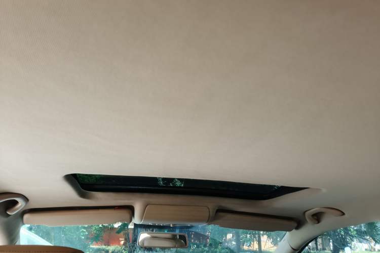 Used Volkswagen Touran 2011 1.4T DSG Zhiya Edition 5 Seats Headliner