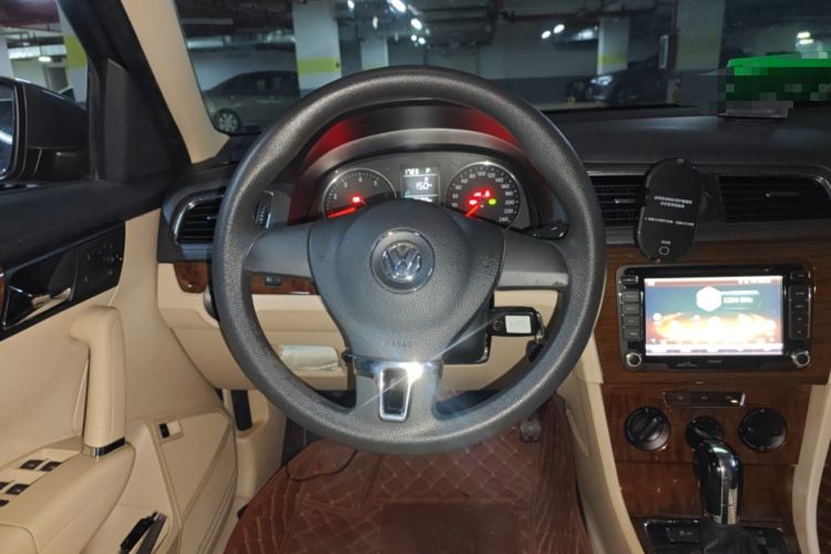 Used Volkswagen Lavida 2013 Restyled Classic 1.6L Automatic Comfort Edition Steering Wheel