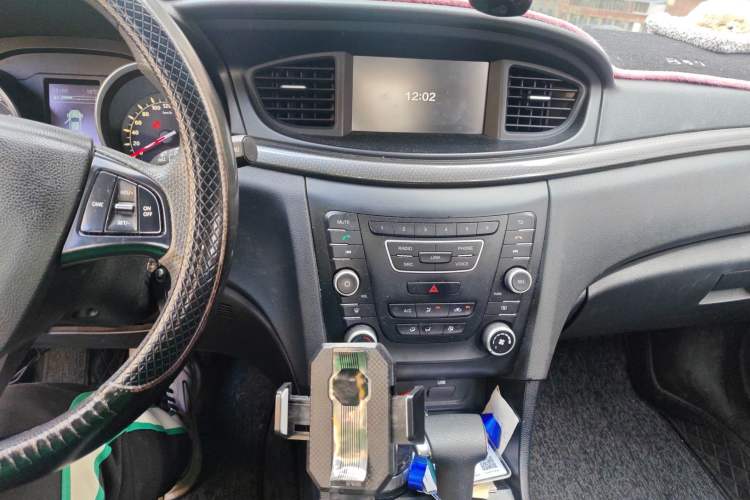 Used Bestune B50 2016 1.4T Automatic Luxury Model Audio And AC Panel