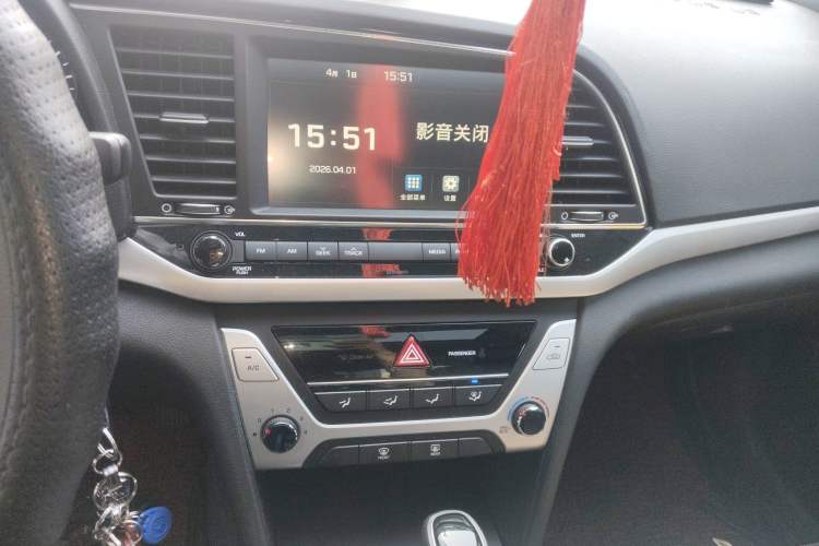 Used Hyundai Elantra (6th Generation / Lingdong) 2016 1.6L Automatic ZhiXuan – Elite Version Audio And AC Panel