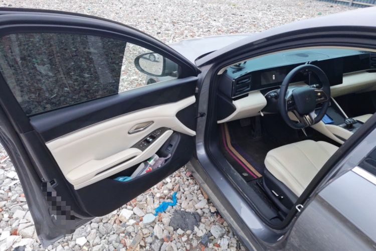 Used BYD Qin L 2024 DM-i 120KM Beyond Model Driver Seat