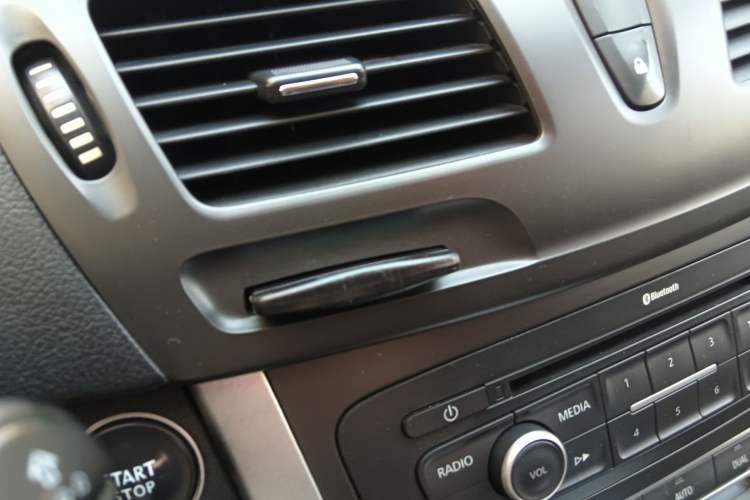 Used Renault Latitude 2015 2.0L CVT Fashion Edition Vehicle Key