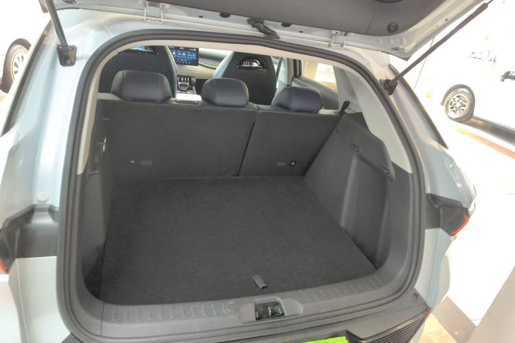 Used BYD Yuan PLUS 2022 510 km Luxury Version Trunk