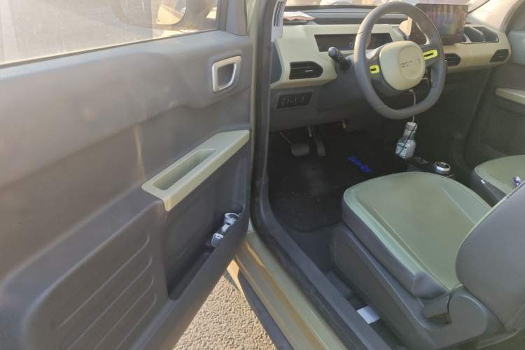 Used Geely Galaxy Panda 2024 200km Panda Rider Driver Seat