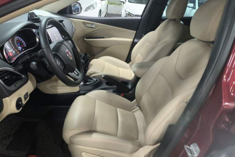 Used Fiat Viaggio 2012 1.4T Automatic Enjoyment Edition
