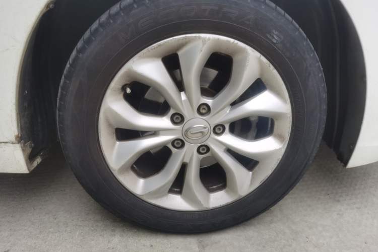 Used GAC Trumpchi GA4 2018 200T Automatic Luxury Edition Right Front Wheel Hub