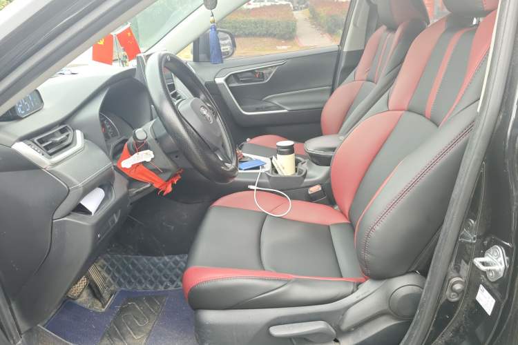 Used Toyota Wildlander 2022 Updated Version 2.0L CVT Two-Wheel Drive Leading Edition
