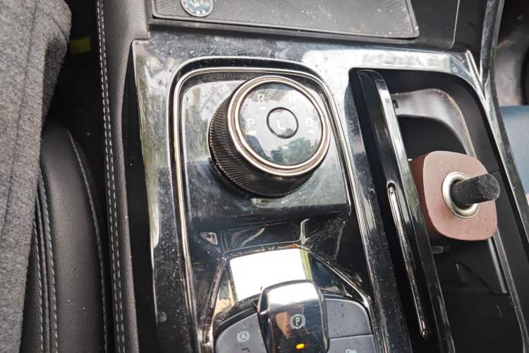 Used Ford Equator Sport 2023 EcoBoost 170 Premier Edition Gear Lever