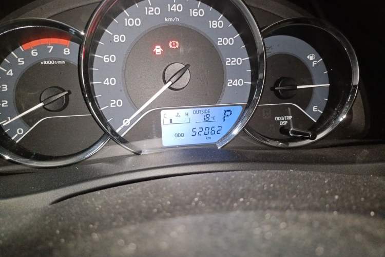 Used Toyota Corolla 2018 1.2T S-CVT GL Smart Enjoyment Version Odometer Close Up