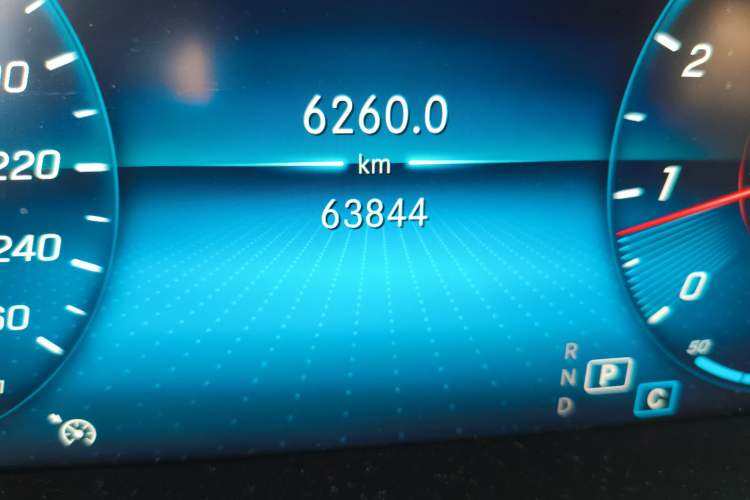 Used Mercedes-Benz GLC Coupe 2020 GLC 260 4MATIC Coupe SUV Odometer Close Up