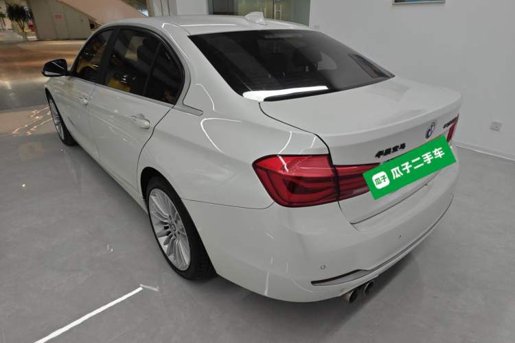 Used BMW 3 Series 2018 320Li Fashion Model Rear Left 45 Deg