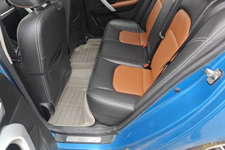 Used Geely Auto Emgrand 2015 Hatchback RS 1.5L CVT Upward Edition
