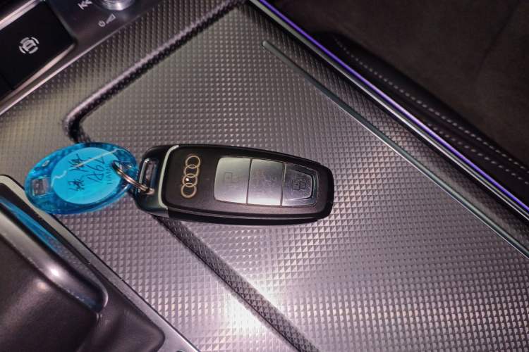 Used Audi A6L New Energy 2020 55 TFSI e quattro Interior 1