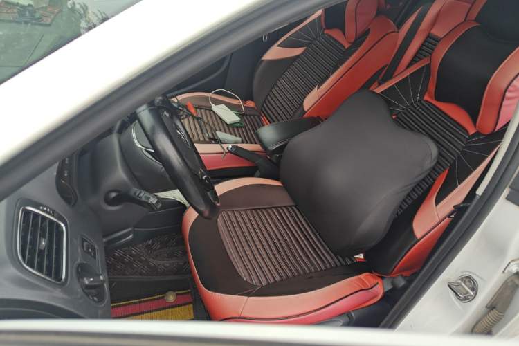 Used Volkswagen Polo 2016 1.6L Automatic Comfort Model
