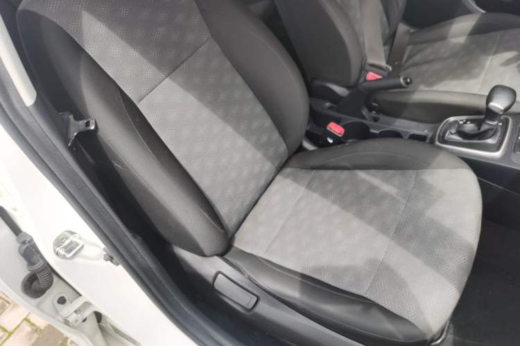 Used Kia K2 2019 Sedan 1.4L Automatic Transmission 15th Anniversary Special Edition GLS China VI Standard
