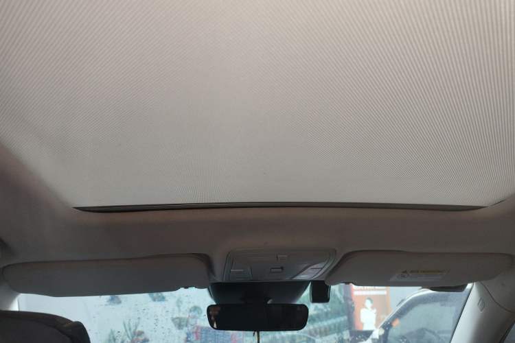 Used Hongqi HS5 2022 Revised Version 2.0T Smart Connect Flagship Edition
