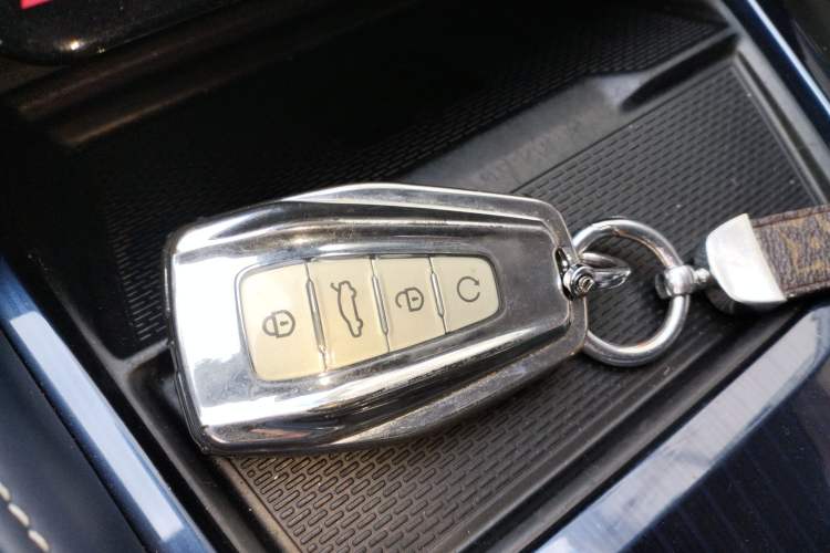 Used Geely Auto Monjaro L 2022 1.5T Leishen Hi·F Plug-in Hybrid Super Xun Vehicle Key