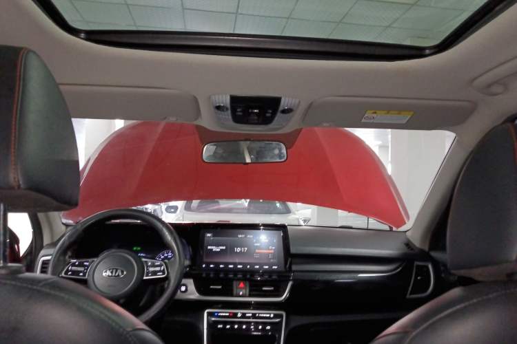 Used Kia KX3 2020 1.5L CVT Trend Edition Headliner