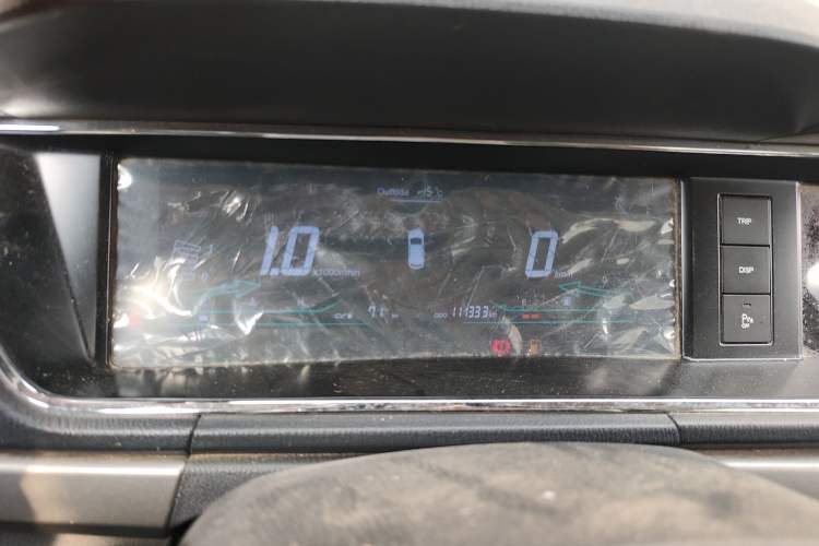 Used CHANGAN KAICHENG Oushang A600 2016 1.5L Manual Luxury 7-Seater Instrument Cluster