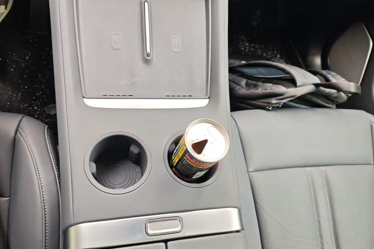 Used Xiaomi Auto YU7 2025 Ultra-Long Range Rear-Wheel Drive Version
