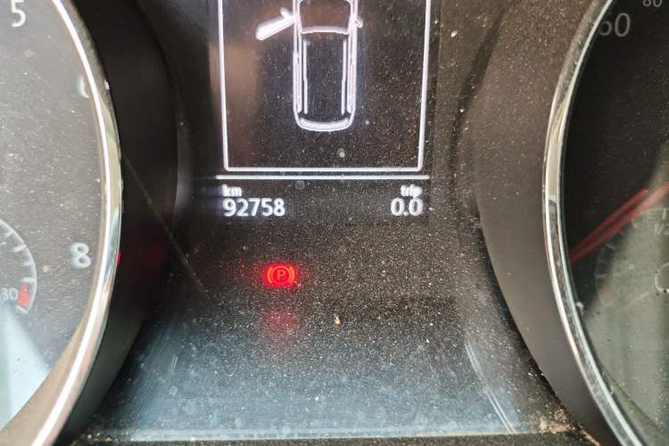 Used Volkswagen Touran 2018 Volkswagen Touran L 280TSI DSG Comfort Edition 7 Seats China V Emission Standard Odometer Close Up