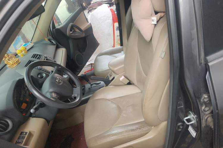 Used Toyota RAV4 2011 2.0L Automatic Luxury Edition Left Front Seat