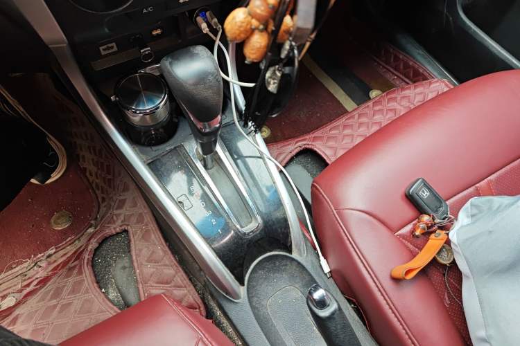 Used Honda Crider 2013 1.8L automatic luxury edition
