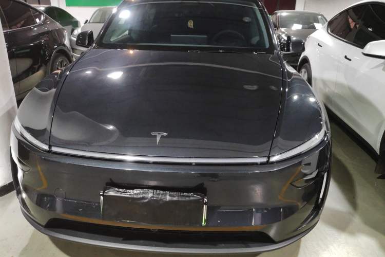 Used Tesla Model Y 2025 Long-Range All-Wheel Drive First Edition