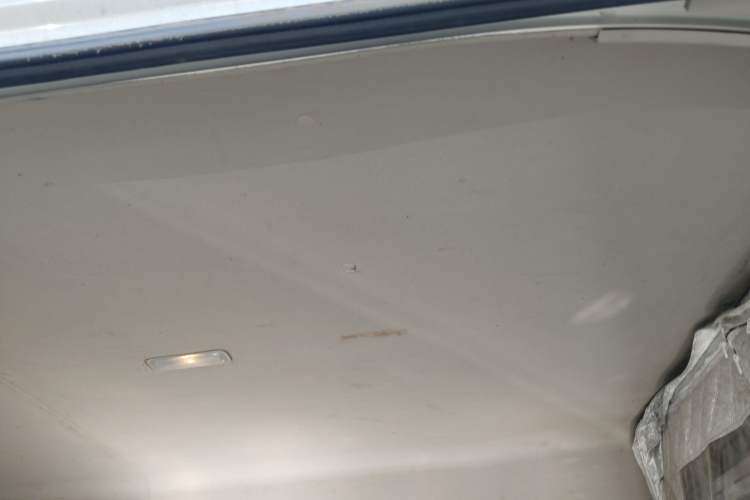 Used SAIC MAXUS Xintu V80 2021 2.0T Manual Classic Aoyuntong Long Wheelbase Mid-Roof 6/7/8/9-Seater Headliner